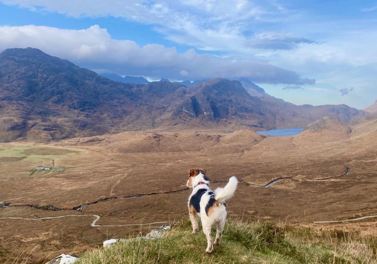 Tigh Mairi At Mary'S Thatched Cottages Elgol Extérieur photo