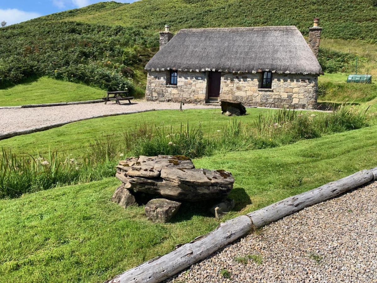 Tigh Mairi At Mary'S Thatched Cottages Elgol Extérieur photo