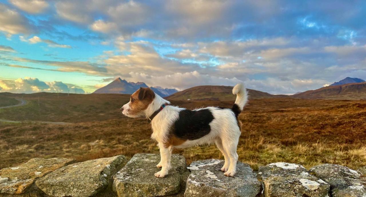 Tigh Mairi At Mary'S Thatched Cottages Elgol Extérieur photo